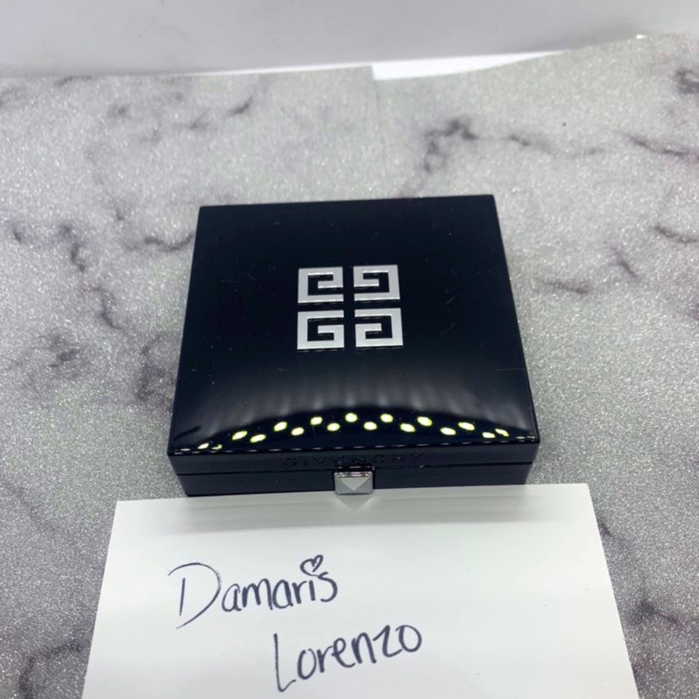 Givenchy Prisme Quatuor 2